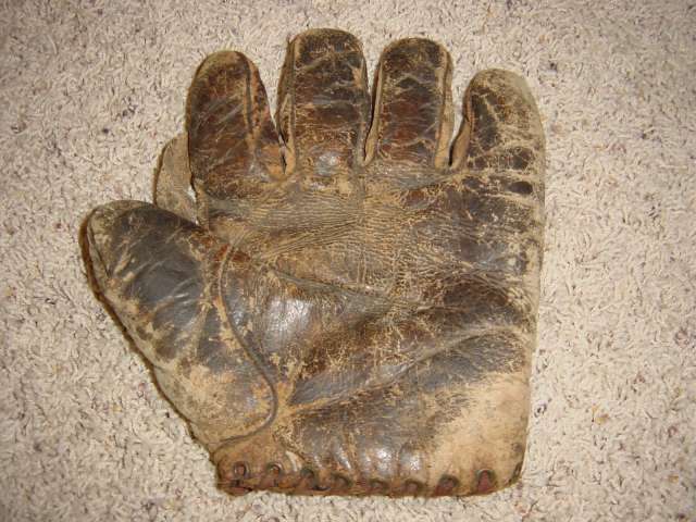 Spalding King Patent Small Front